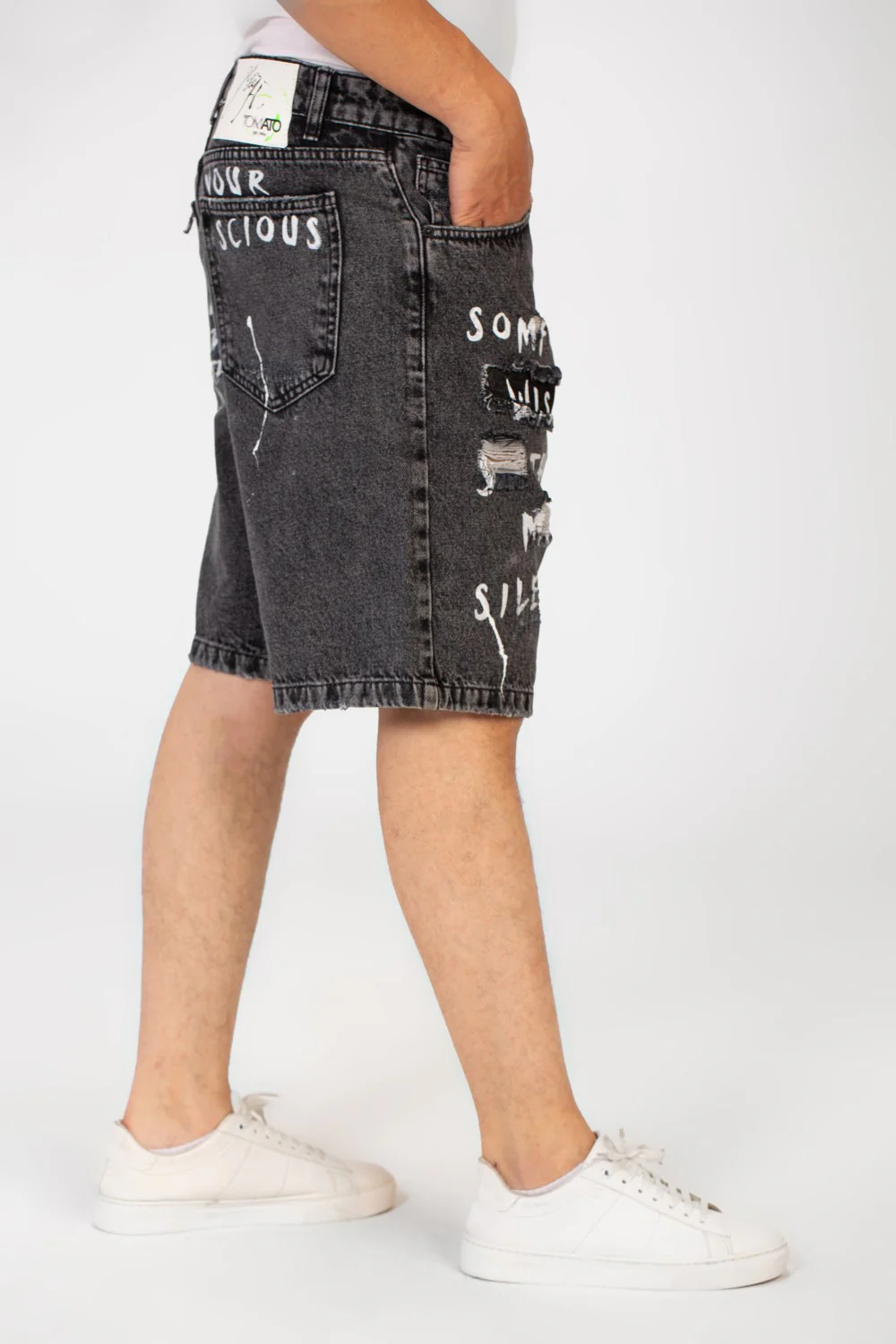 Men's Tomato Cutting Printed Five Pockets Denim Short - Image 3