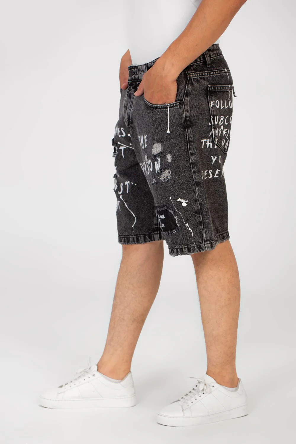Men's Tomato Cutting Printed Five Pockets Denim Short - Image 4