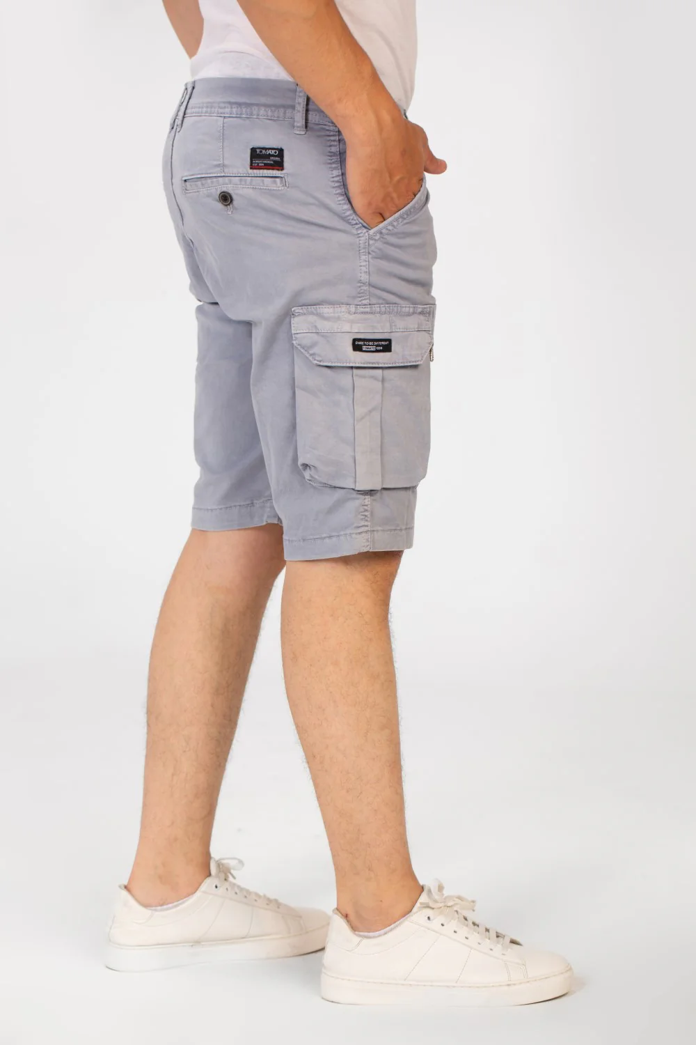 Men's Tomato Gabardine Short With Side Pockets In A Modern Design - Image 11