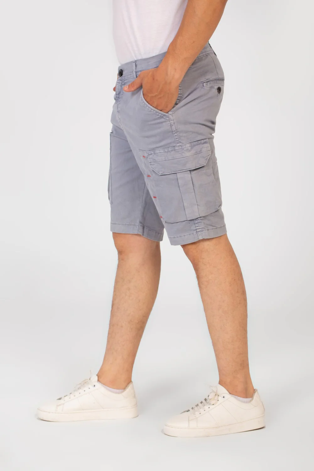 Men's Tomato Gabardine Short With Side Pockets In A Modern Design - Image 12