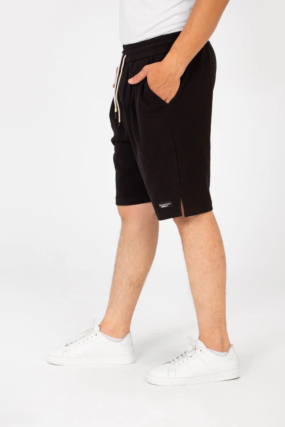Men's Tomato Melton Short With Elastic Waistband And Pockets - Image 4
