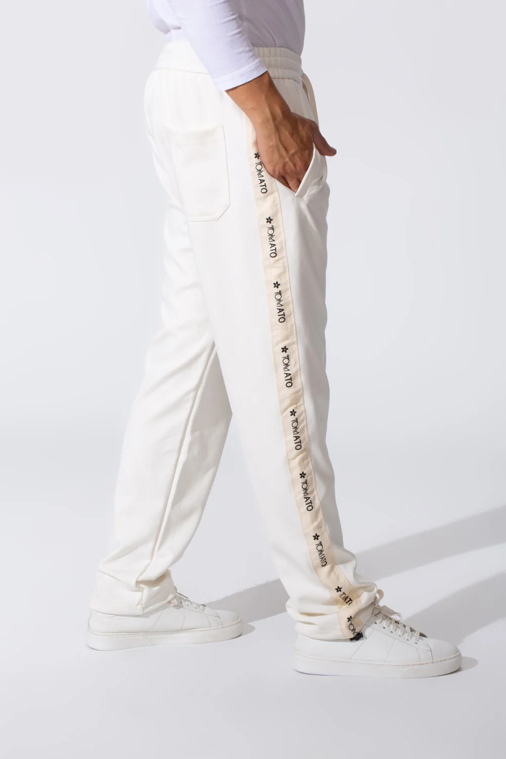 Men's Tomato Oversized Sweatpants With Elastic Waistband And Side Stripe - Image 11