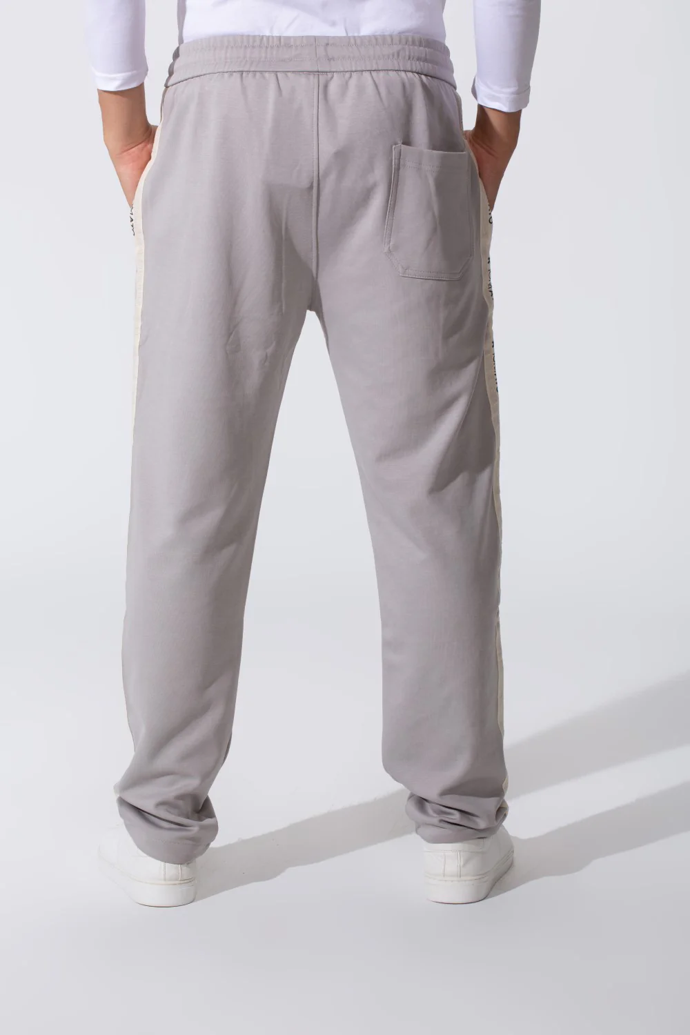 Men's Tomato Oversized Sweatpants With Elastic Waistband And Side Stripe - Image 14