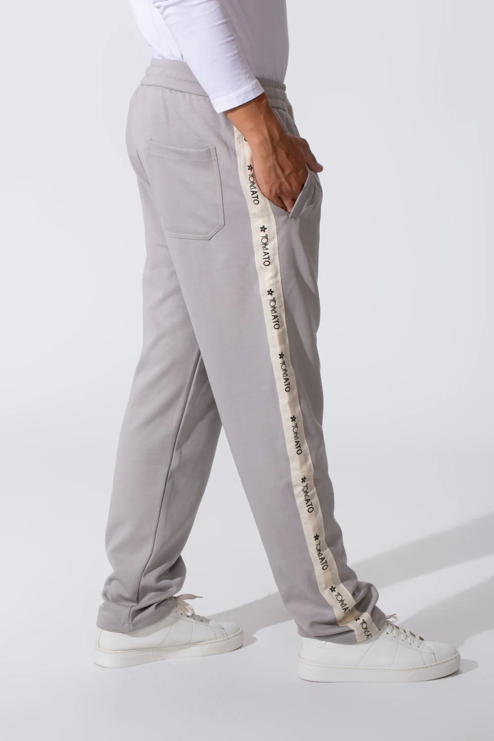Men's Tomato Oversized Sweatpants With Elastic Waistband And Side Stripe - Image 15
