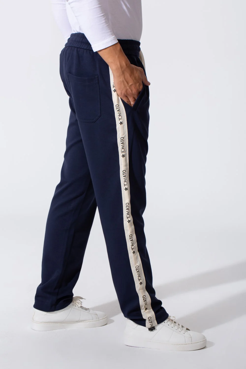 Men's Tomato Oversized Sweatpants With Elastic Waistband And Side Stripe - Image 19