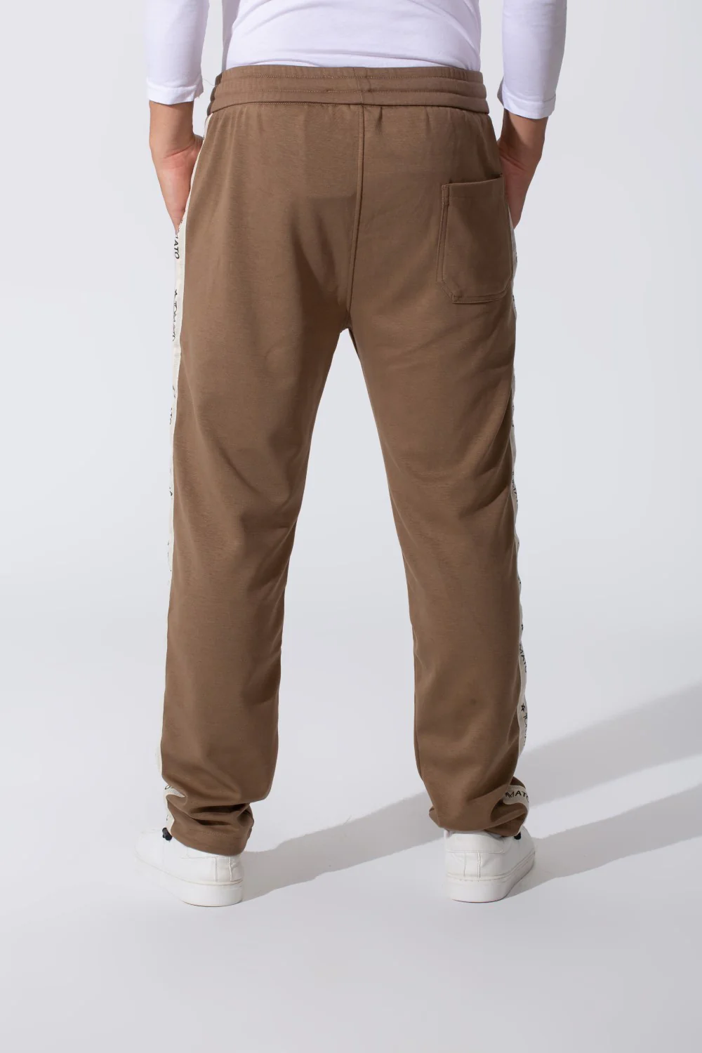 Men's Tomato Oversized Sweatpants With Elastic Waistband And Side Stripe - Image 22