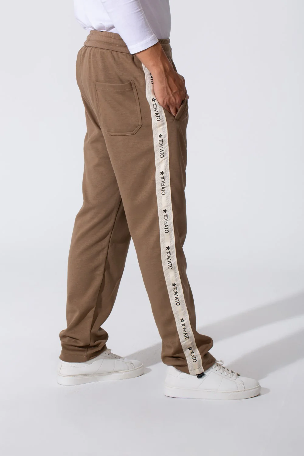Men's Tomato Oversized Sweatpants With Elastic Waistband And Side Stripe - Image 23