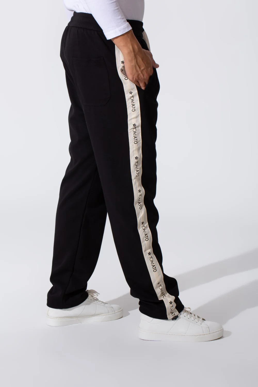 Men's Tomato Oversized Sweatpants With Elastic Waistband And Side Stripe - Image 3