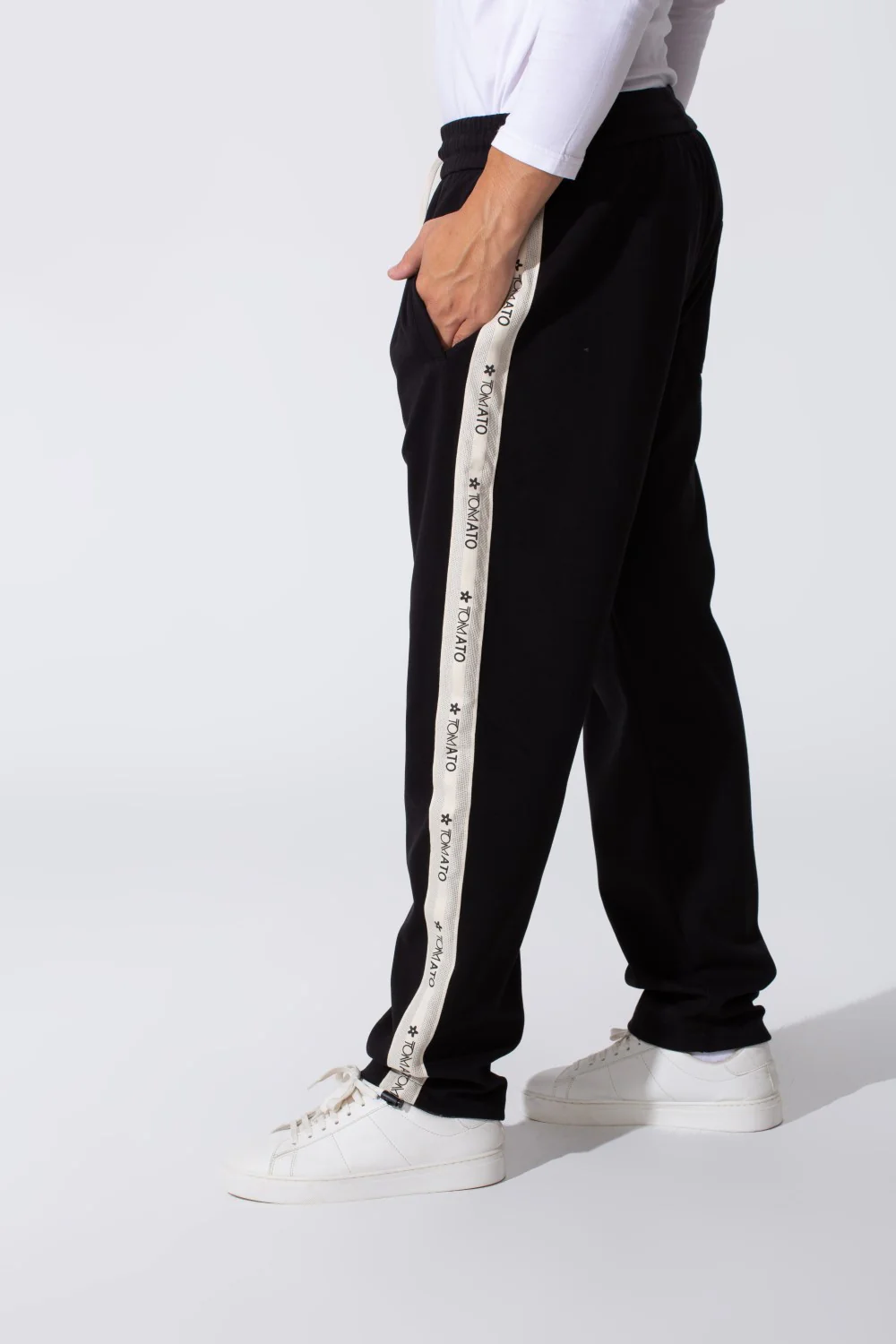 Men's Tomato Oversized Sweatpants With Elastic Waistband And Side Stripe - Image 4