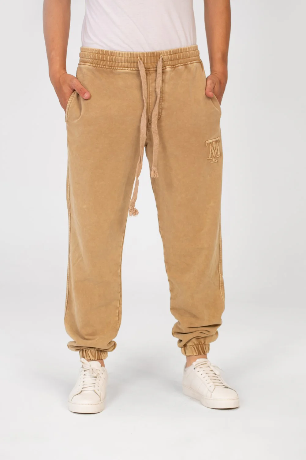Men's Tomato Oversized Sweatpants With Modern Cut And Pockets - Image 5