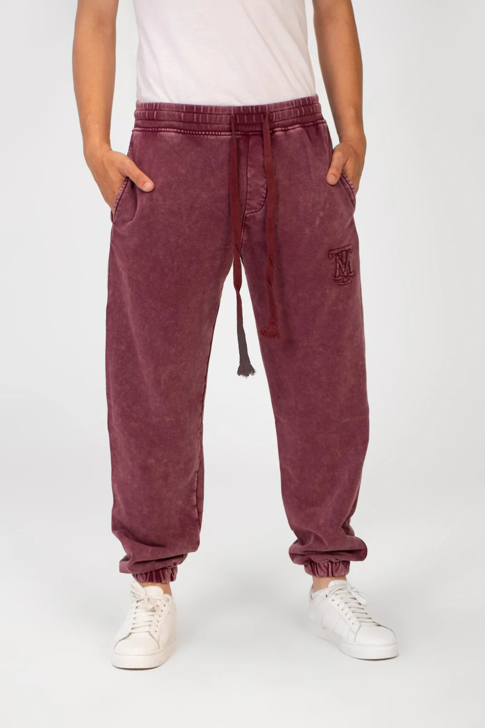 Men's Tomato Oversized Sweatpants With Modern Cut And Pockets - Image 9