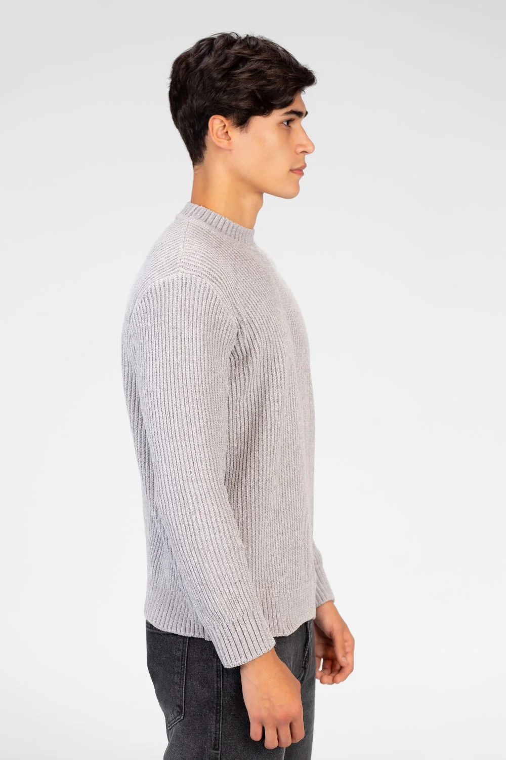 Men's Velvet Pullover With Round Neck And Long Sleeves - Image 19