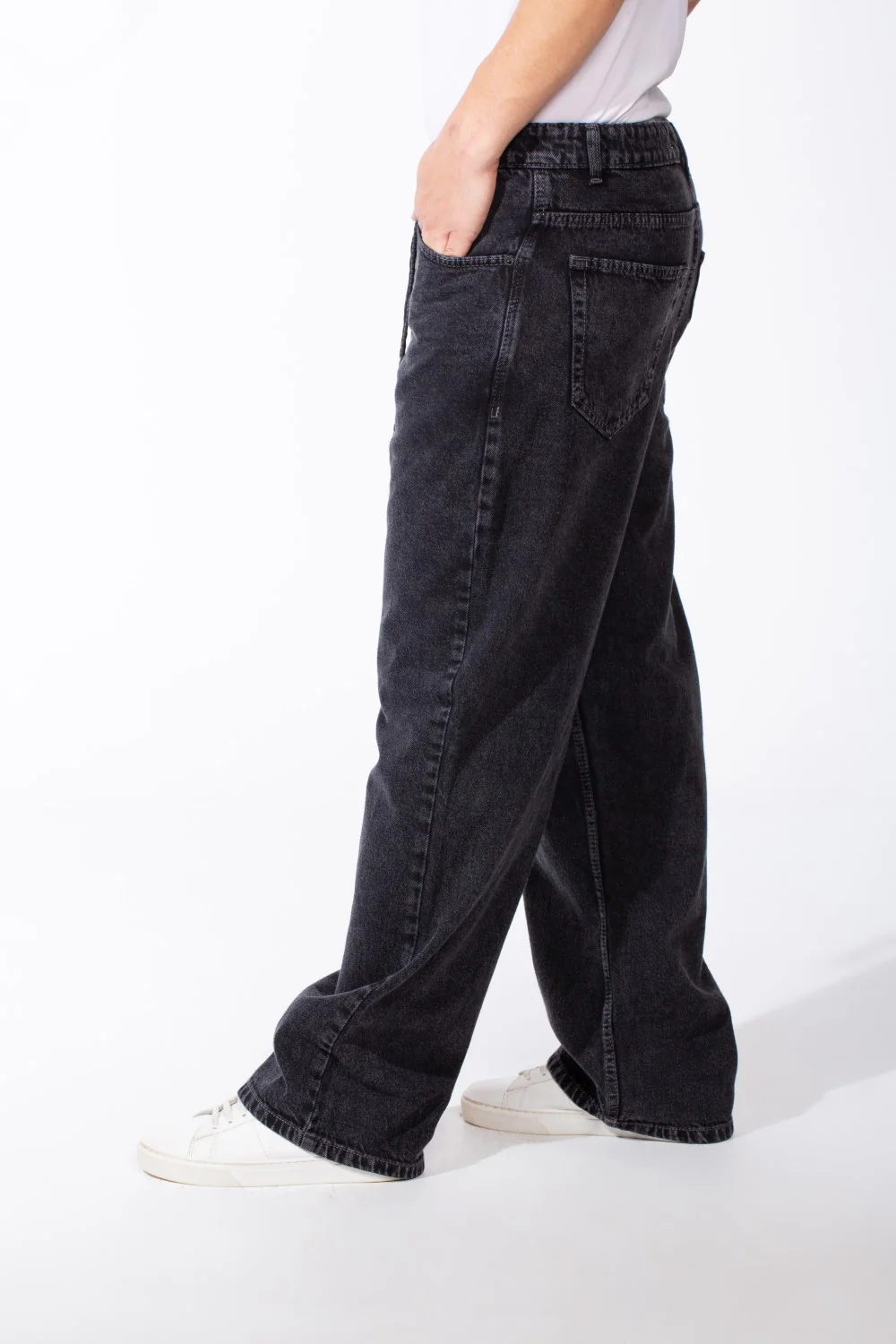 Men's Washed Baggy Utility Jeans Loose Fit Design Drawstring Waist Classic Five Pocket Pants - Image 3