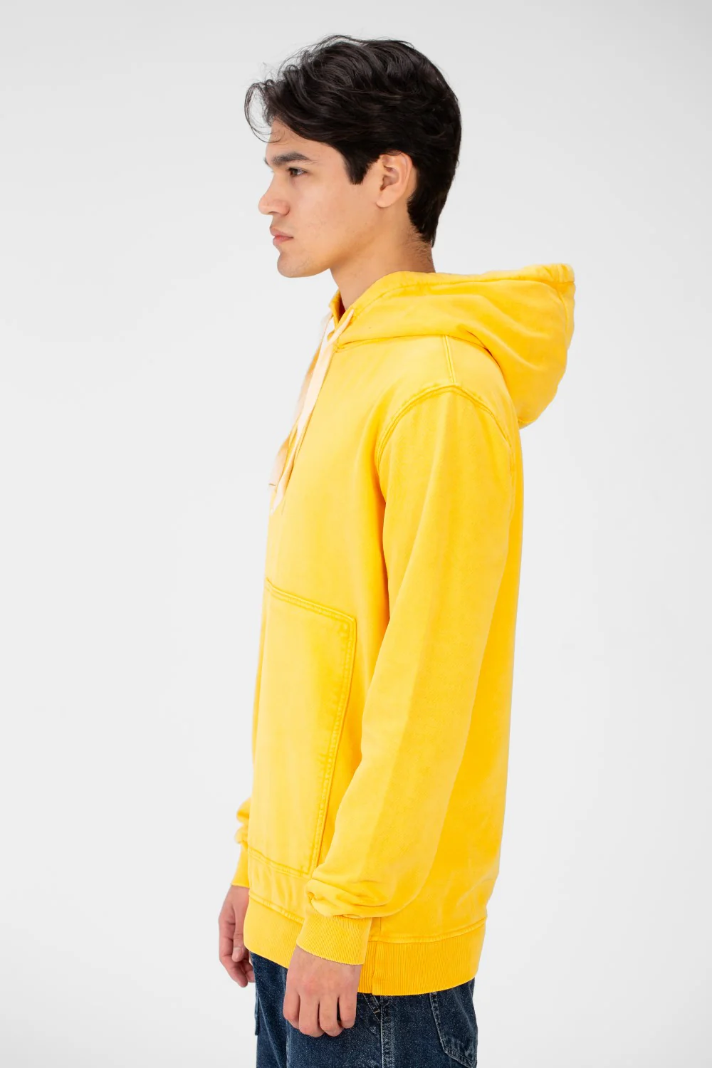Men's Washed Hooded Sweatshirt With A Modern Pocket - Image 11