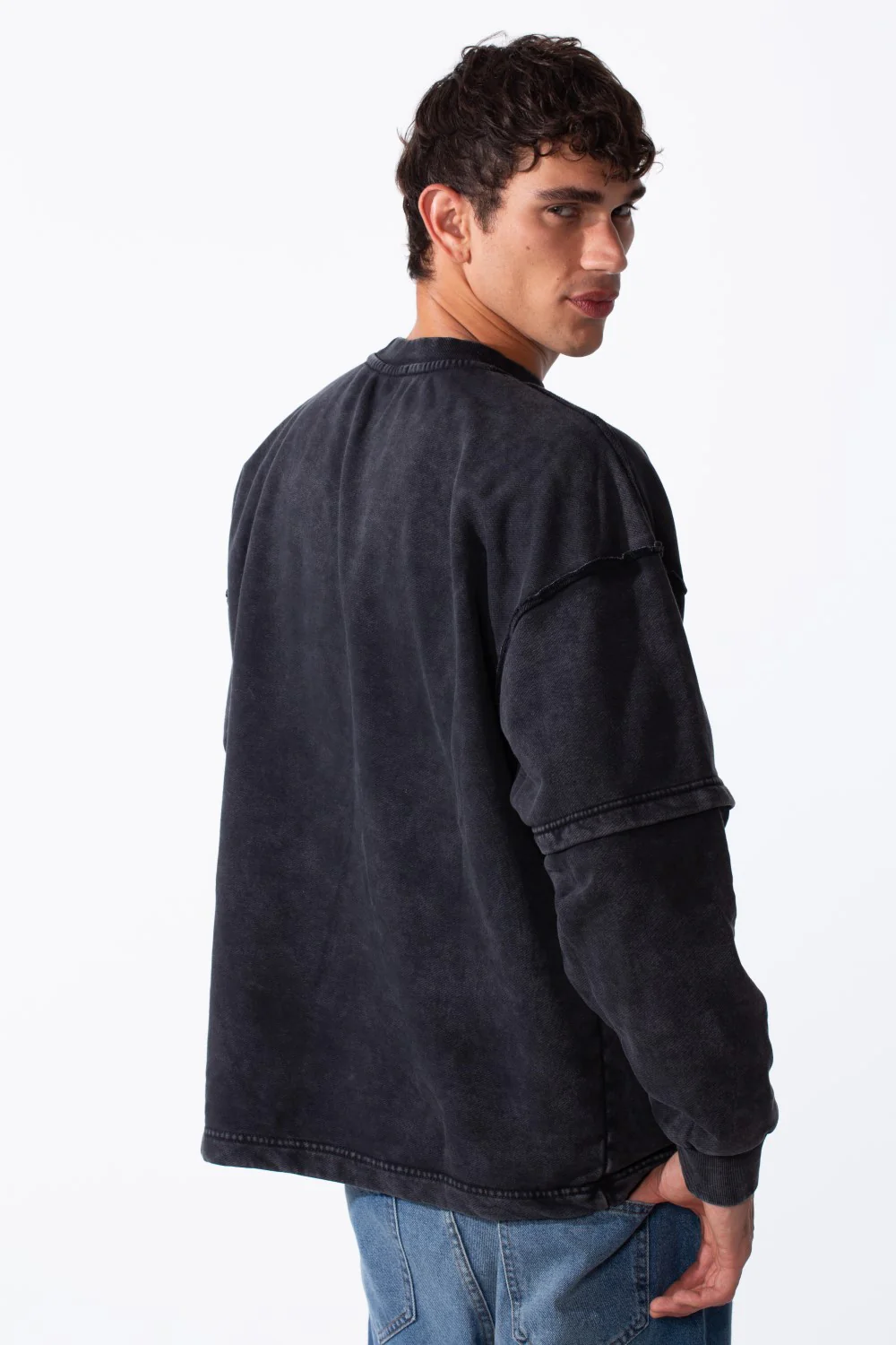 Men's Washed Oversize Round Neck Modern Cut Long Sleeves Sweatshirt - Image 6