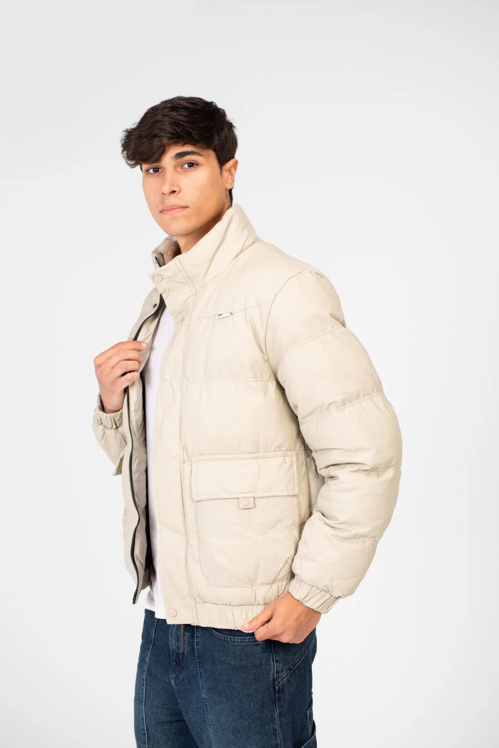 Men's Waterproof Puffer Jacket With Full Zip And Pockets - Image 3