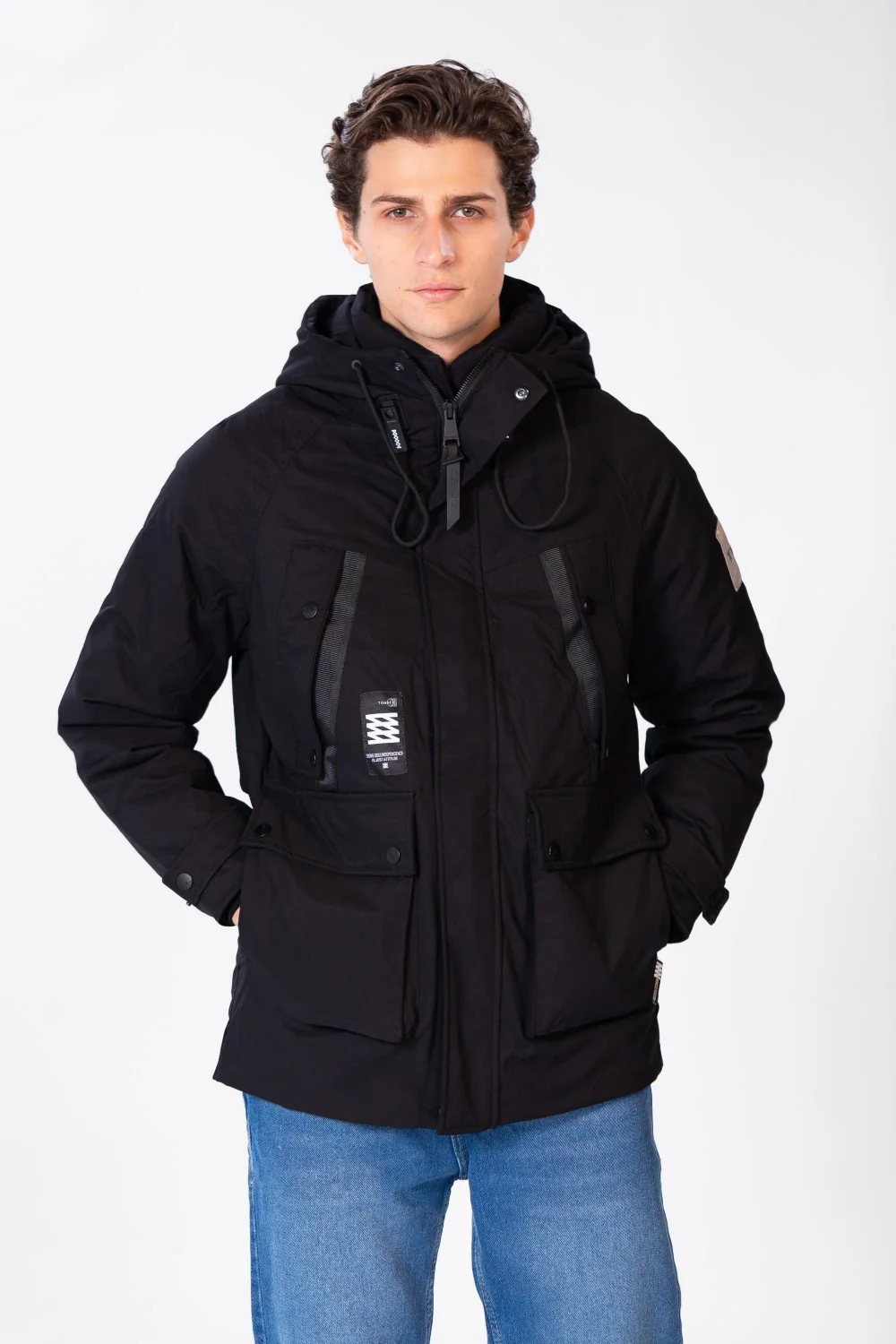 Men's Waterproof Puffer Jacket With Pockets In Modern Design - Image 4
