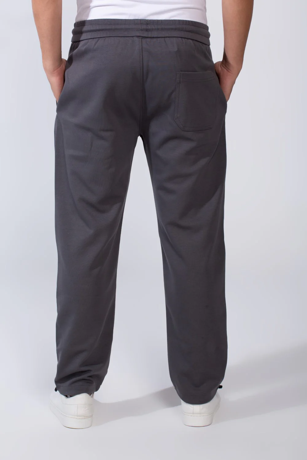 Men's Elastic Waistband With Practical Side Pockets Wide Leg Sweatpants - Image 3