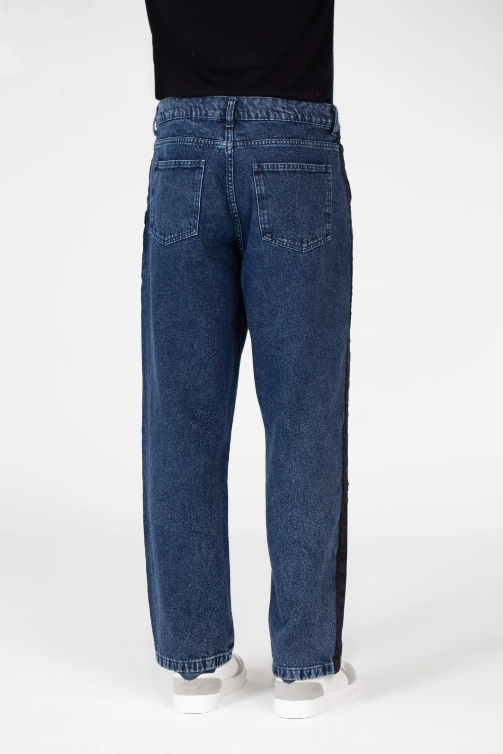 Men's Wide Leg Jeans Pants With Basic Details - Image 5