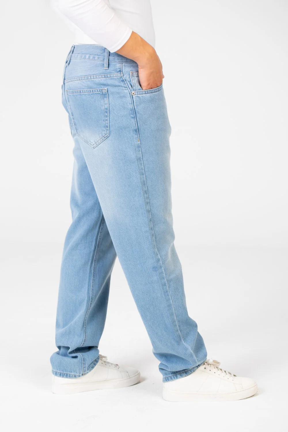 Men's Wide Leg Jeans Pants With Five Pockets And Button Front - Image 15