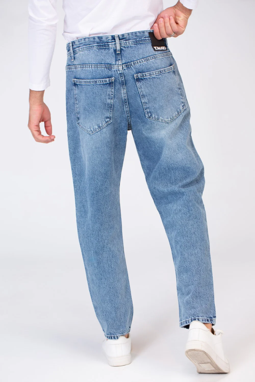 Mens Wide Leg Oversize Basic Jeans Pants for Everyday Wear - Image 2