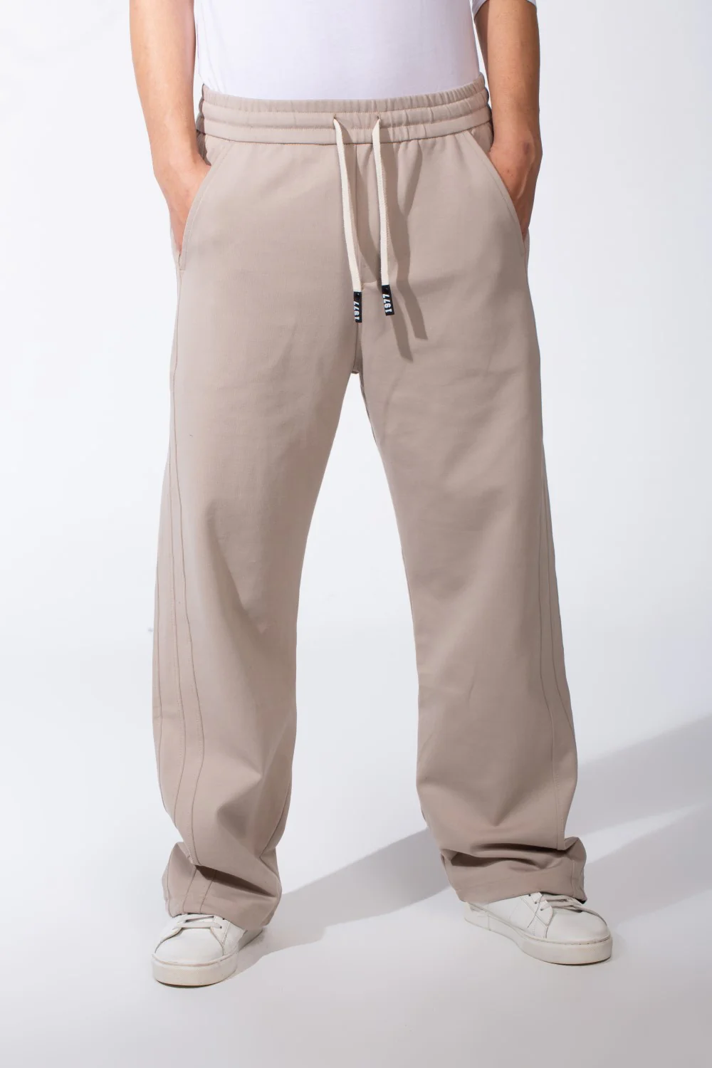 Men's Wide Leg Sweatpants Double Needle Side Seams In-Seam Side Pockets Designed