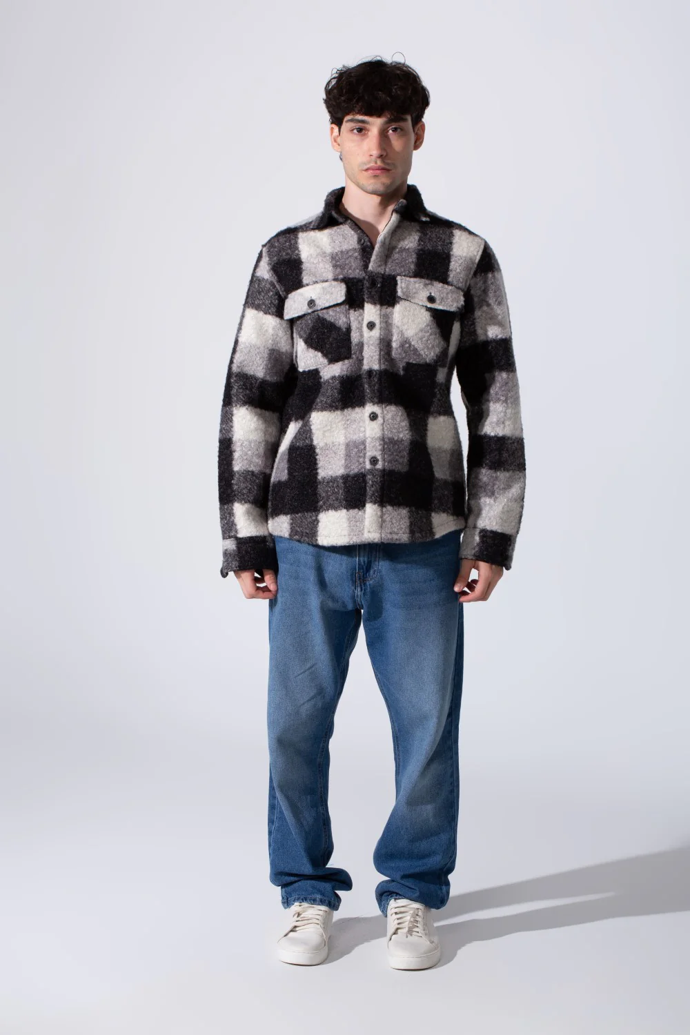 Men's Winter Wool Slim Fit Shirt With Front Pockets And Long Sleeves - Image 4