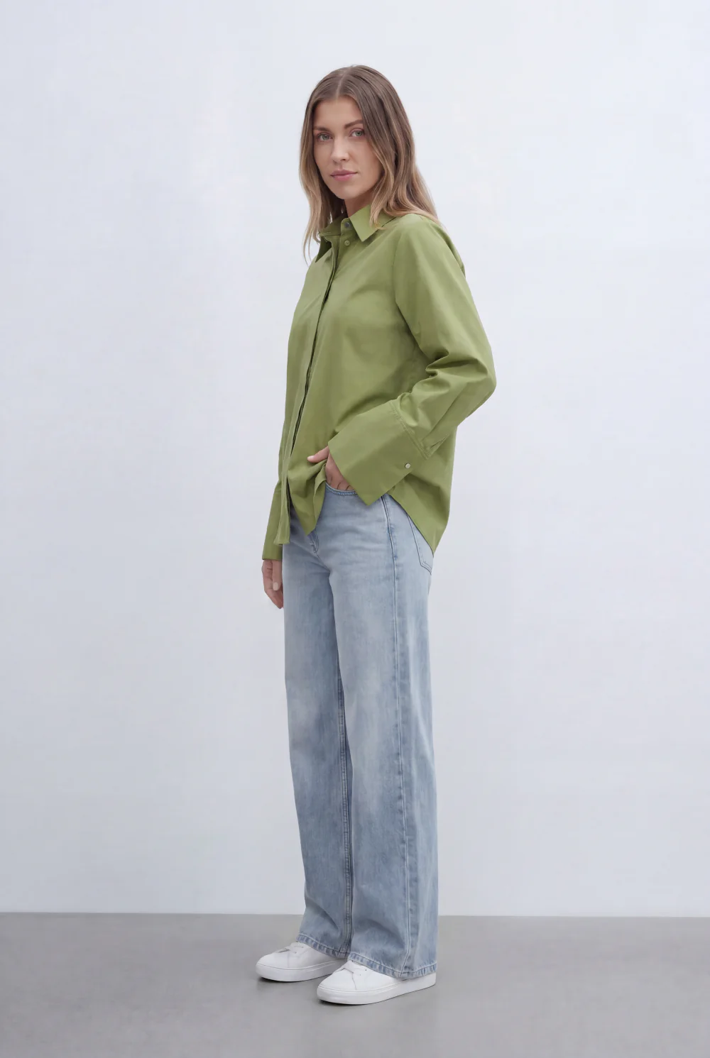 Women’s Tomato Store Blouse Clean Concealed Placket Sharp Collar Wide Cuffs - Image 4