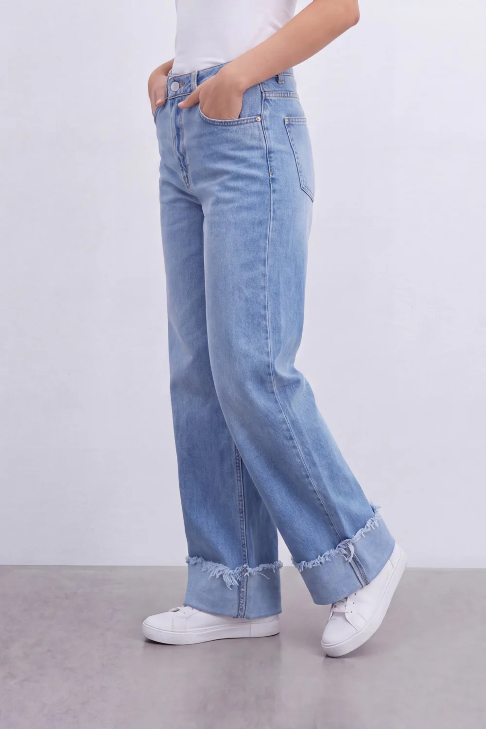 Women’s Tomato Store Cuffed Fade Wide Leg Jeans With Smoky Washed Denim Texture Soft Sanded Surface Vertical Fade Effect Pants - Image 12
