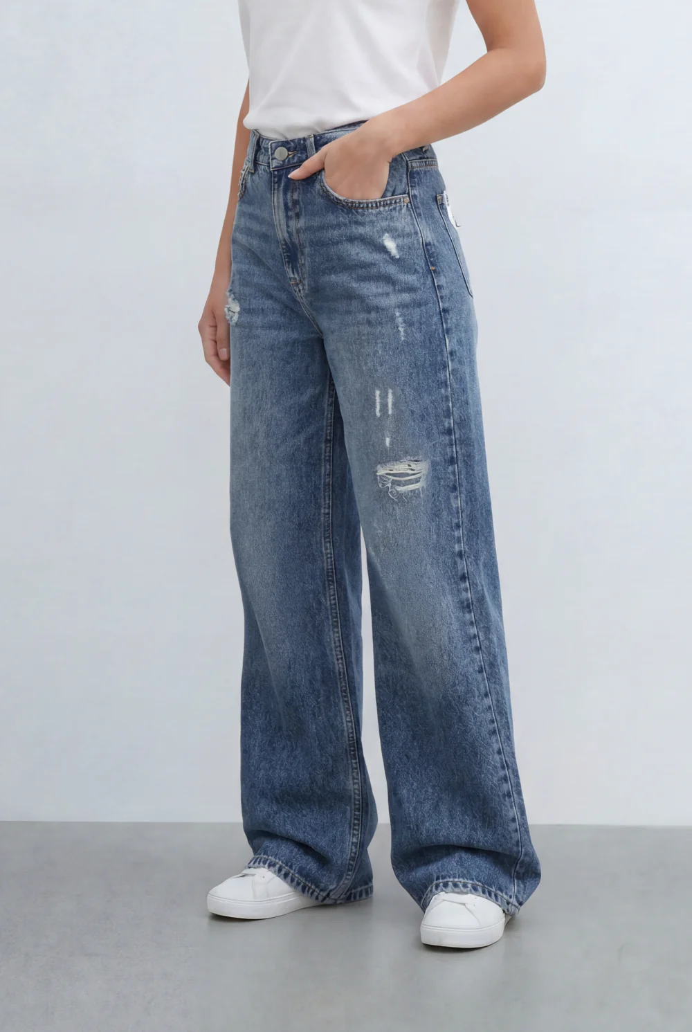 Women’s Tomato Store Distressed Wide Leg Jeans Ripped Detail Finish Vintage Washed Denim Pants - Image 4
