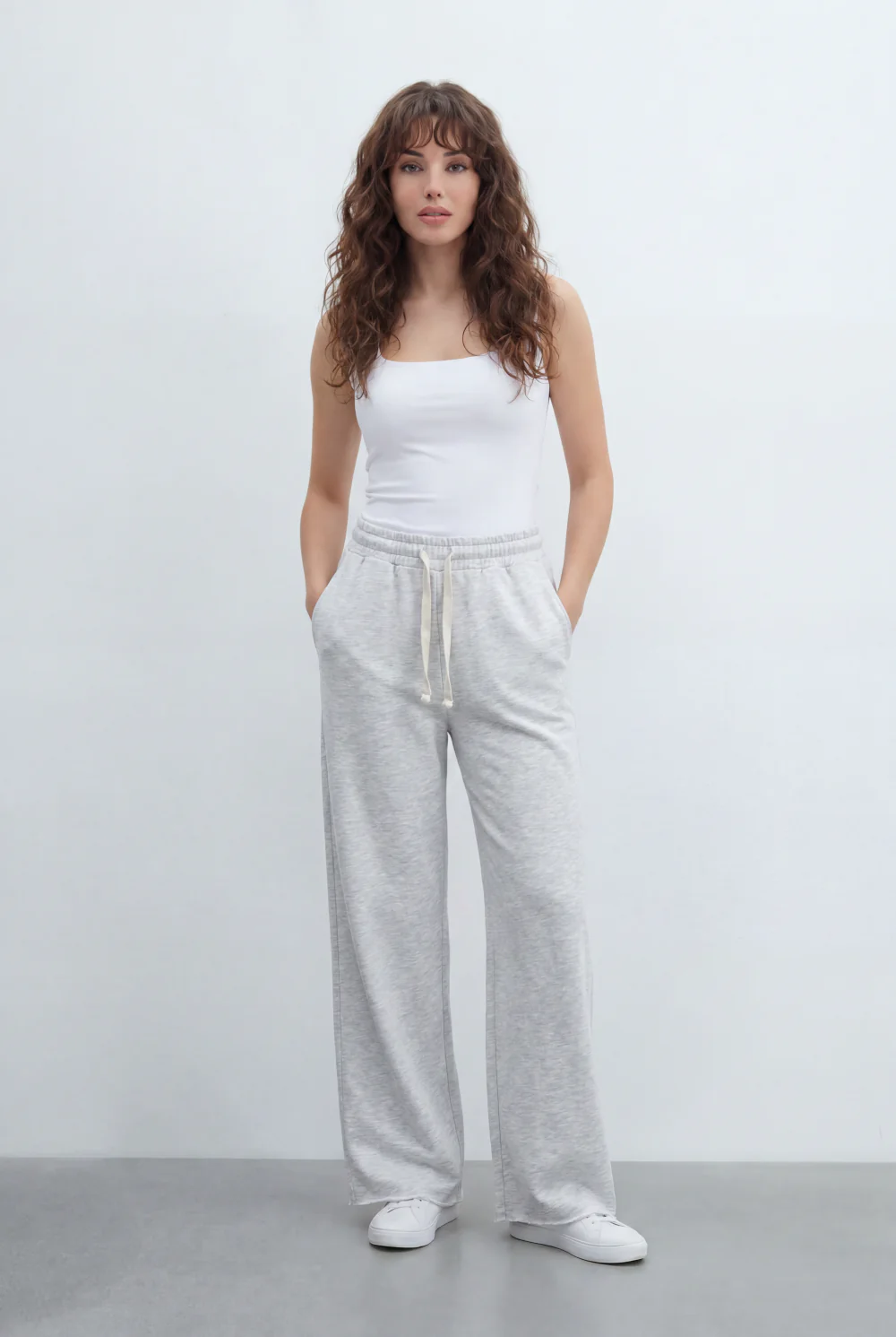 Women’s Tomato Store Fluid Lounge Sweatpants With Smooth Solid Surface Plain Dye Texture - Image 15