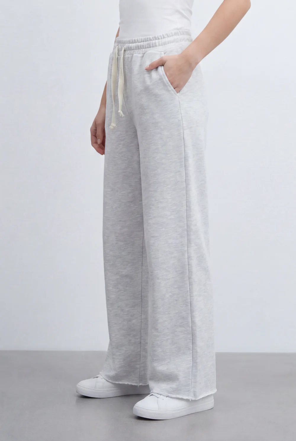 Women’s Tomato Store Fluid Lounge Sweatpants With Smooth Solid Surface Plain Dye Texture - Image 16