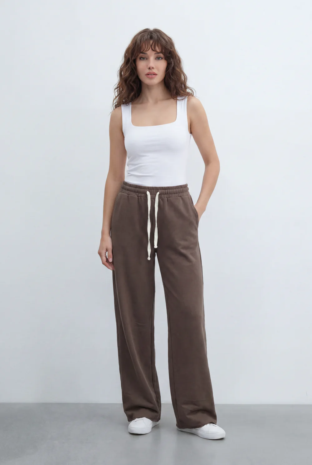 Women’s Tomato Store Fluid Lounge Sweatpants With Smooth Solid Surface Plain Dye Texture - Image 7