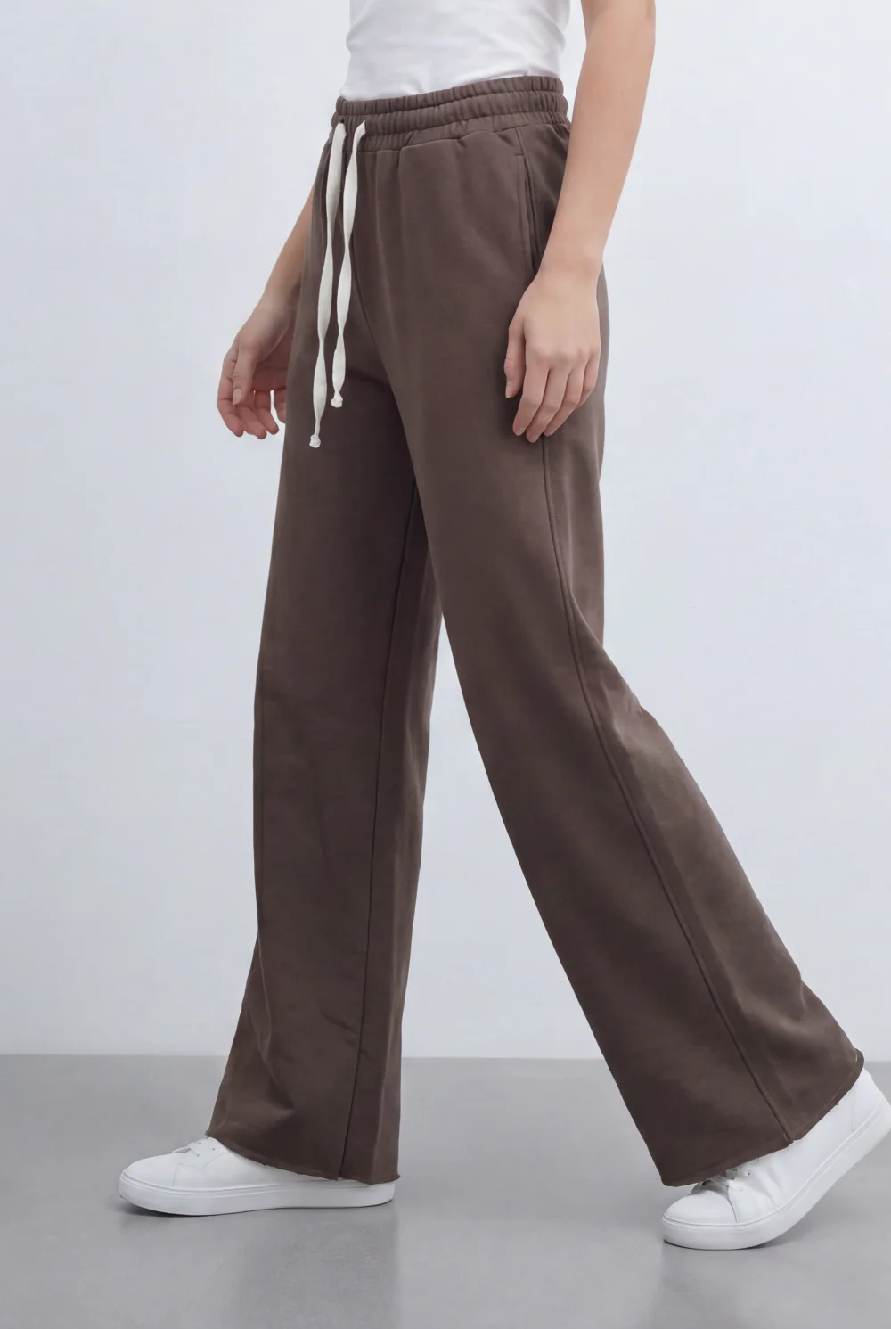 Women’s Tomato Store Fluid Lounge Sweatpants With Smooth Solid Surface Plain Dye Texture - Image 8