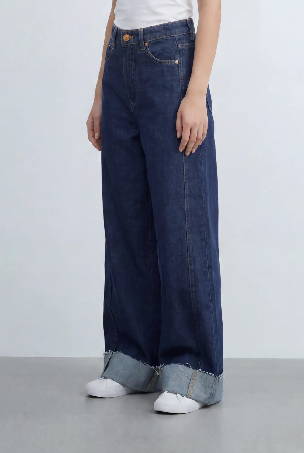 Women’s Tomato Store Wide Leg Denim Clean Dark Wash Turn Up Cuff Hem Pants - Image 4