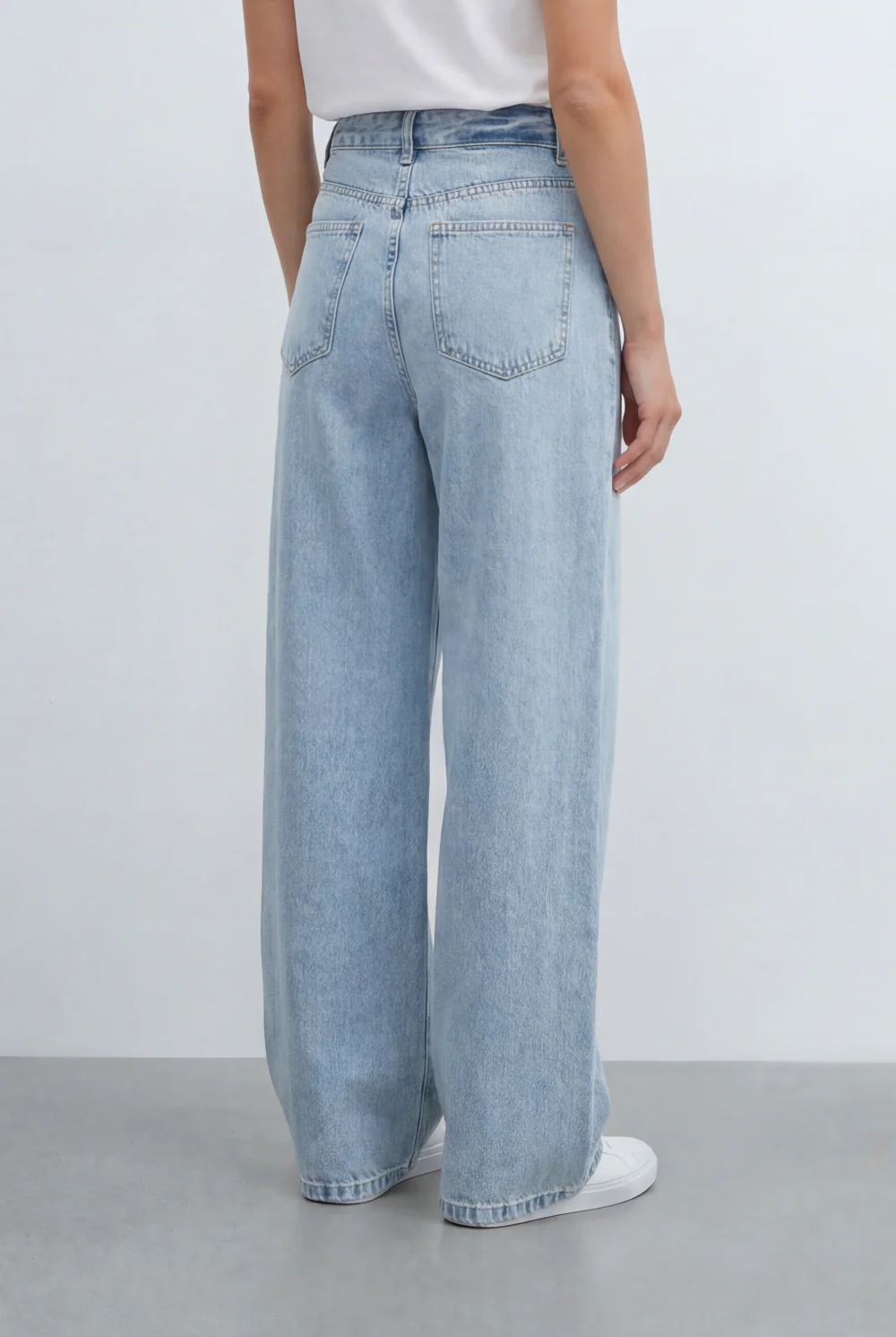Women’s Tomato Store Tie Waist Wide Leg Jeans Acid Wash Pants Self Fabric Belt Detail - Image 6