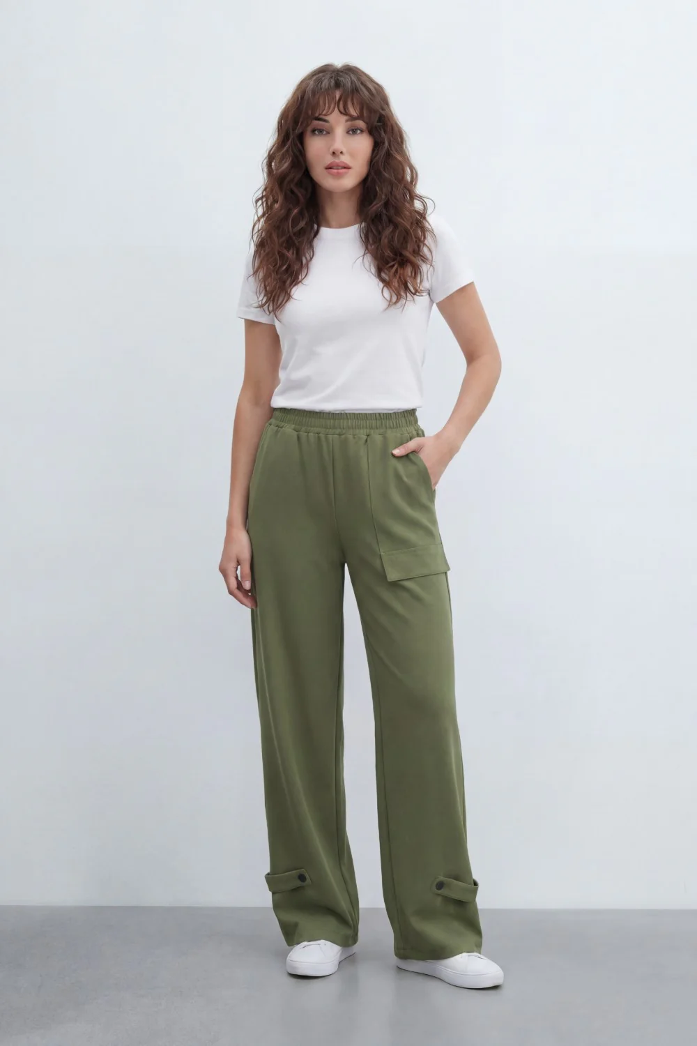 Women’s Tomato Store Utility Basic Pants With Smooth Solid Dye Surface Soft Twill Texture Elastic Waistband Side Pocket Cargo - Image 7